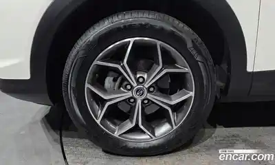 SsangYong Korando 2021 1.5 гидро в Москве № 818236, миниатюра 5