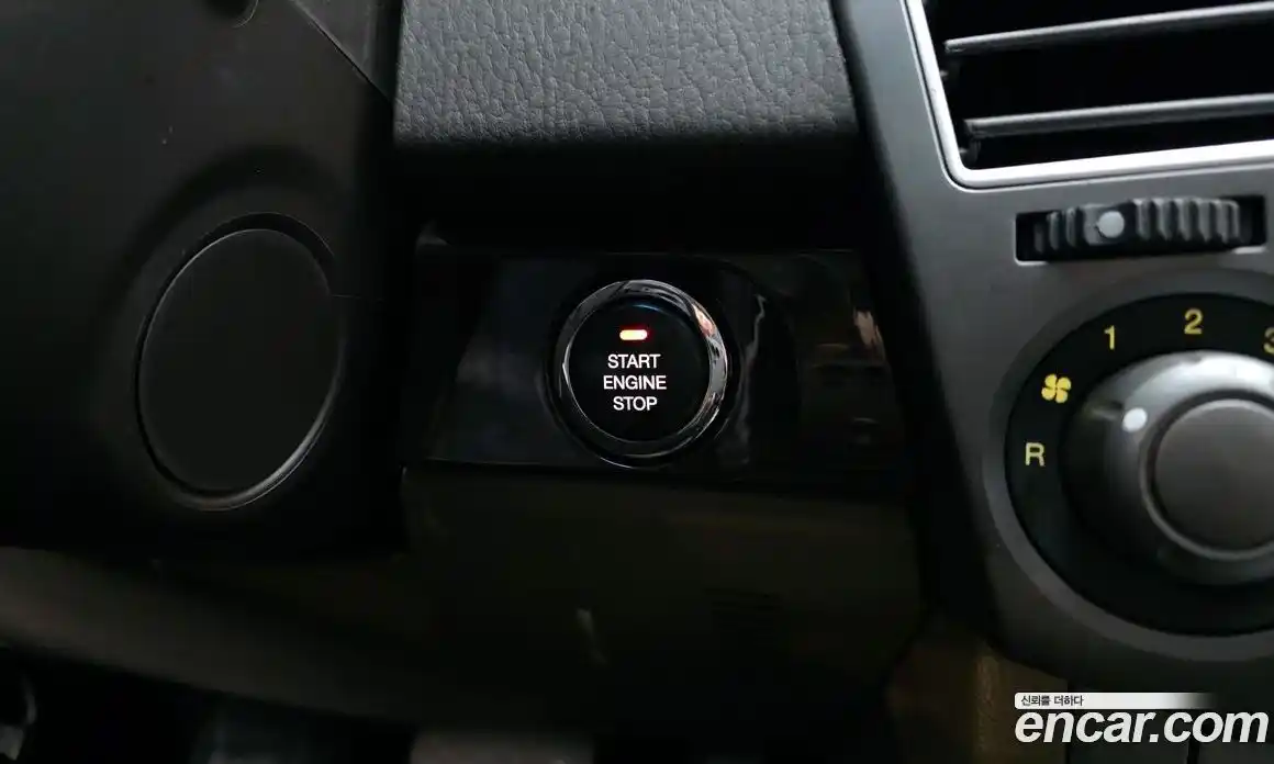 SsangYong Korando 2013 2.0 Автомат в Москве № 818445, фото 16