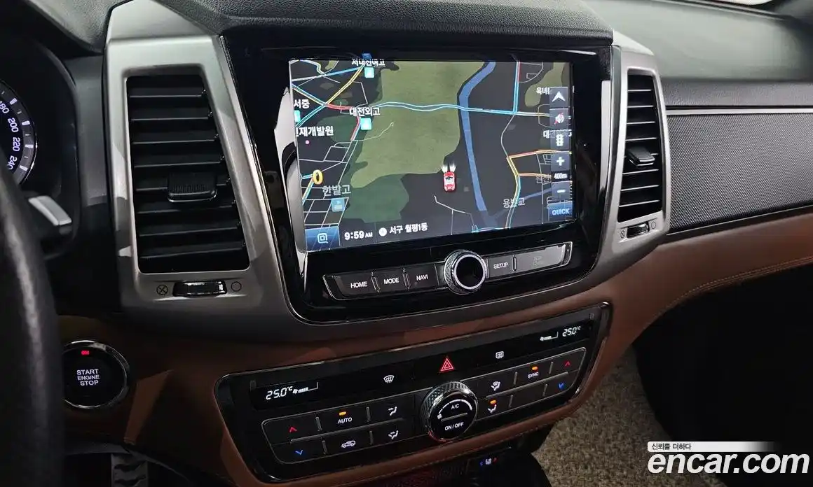 SsangYong Rexton 2018 2.2 Автомат в Москве № 818454, фото 17