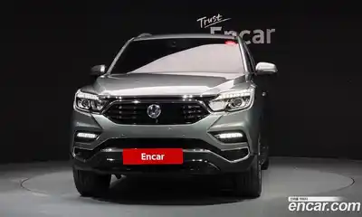 SsangYong Rexton 2017 2.2 Автомат в Москве № 818484, миниатюра 3