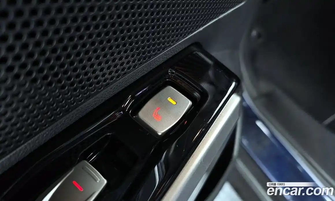 SsangYong TIBOLI 2015 1.6 Автомат в Москве № 818519, фото 18