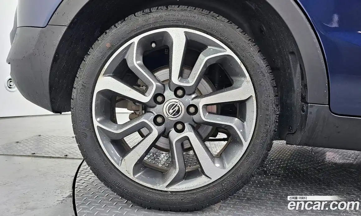 SsangYong TIBOLI 2015 1.6 Автомат в Москве № 818519, фото 4