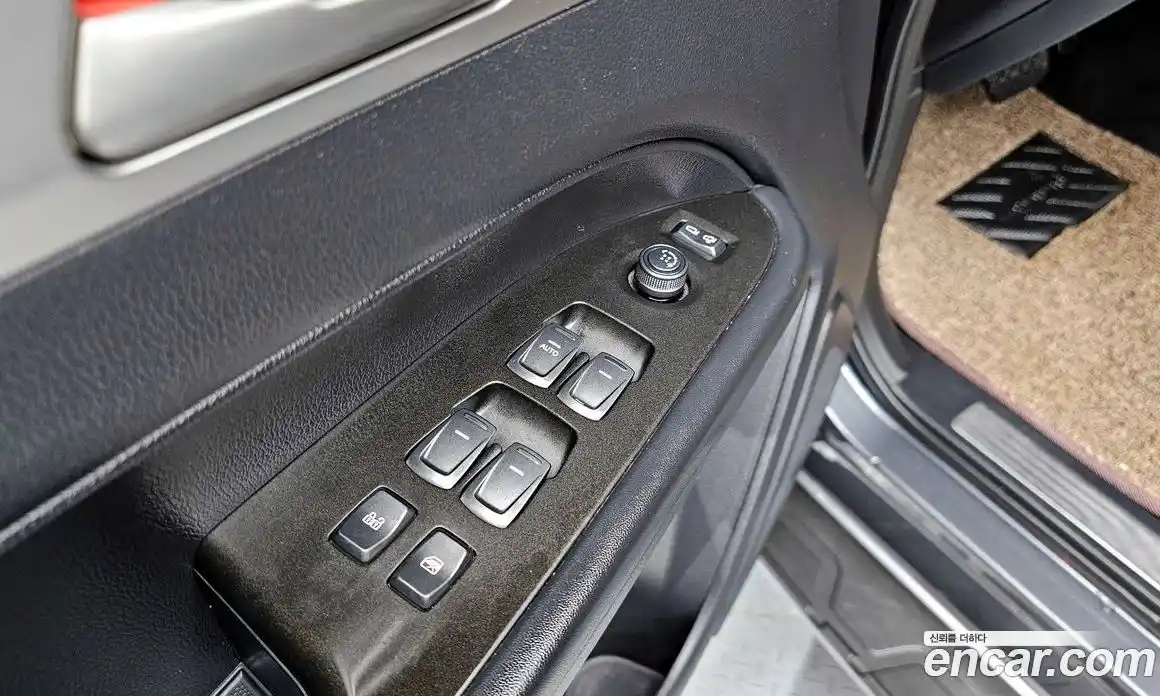 SsangYong Rexton 2018 2.2 Автомат в Москве № 818613, фото 14