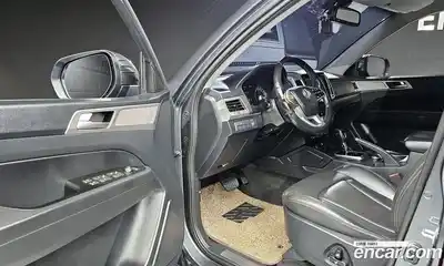 SsangYong Rexton 2018 2.2 Автомат в Москве № 818613, миниатюра 10