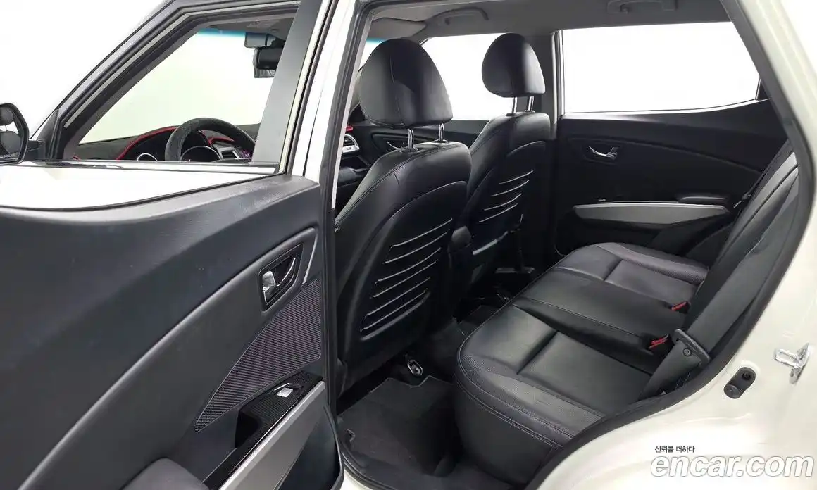 SsangYong TIBOLI 2015 1.6 Автомат в Москве № 818665, фото 12