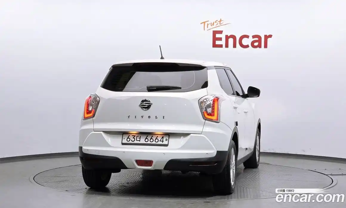 SsangYong TIBOLI 2015 1.6 Автомат в Москве № 818665, фото 4