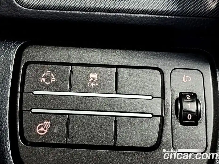 SsangYong TIBOLI 2016 1.6 Автомат в Москве № 819048, фото 13