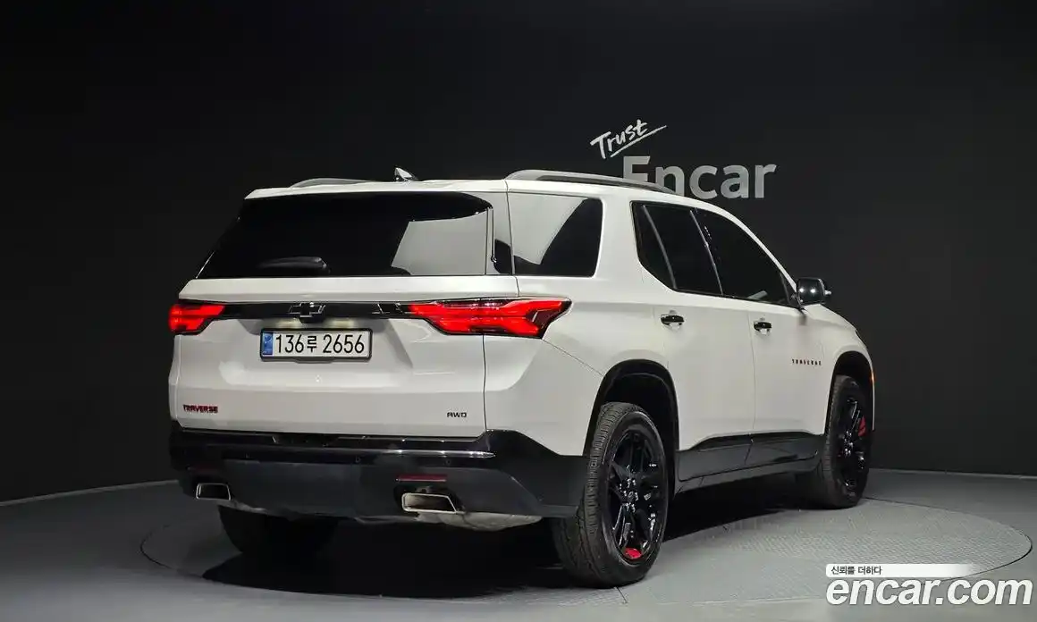Chevrolet Traverse 2023 3.6 Автомат в Москве № 819293, фото 2