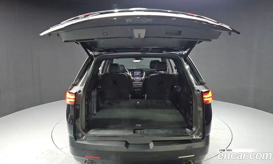Chevrolet Traverse 2022 3.6 Автомат в Москве № 819415, фото 20