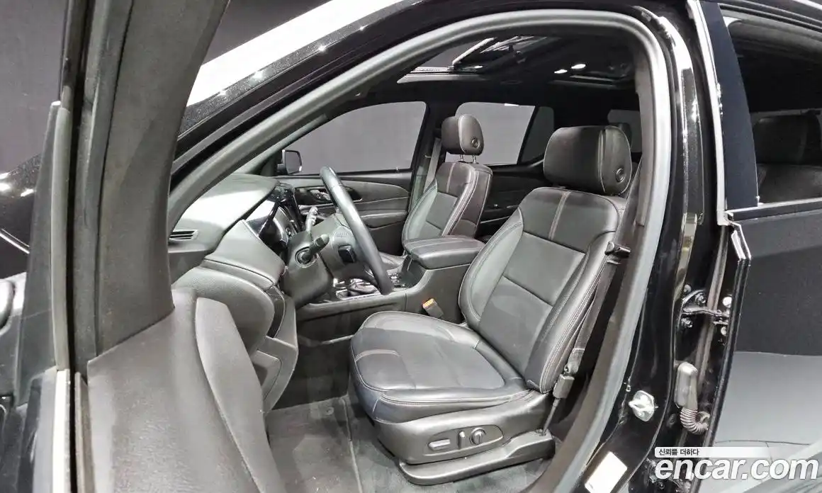 Chevrolet Traverse 2022 3.6 Автомат в Москве № 819415, фото 10