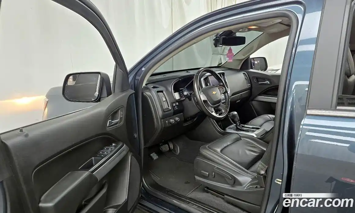 Chevrolet Colorado 2019 3.6 Автомат в Москве № 819592, фото 10