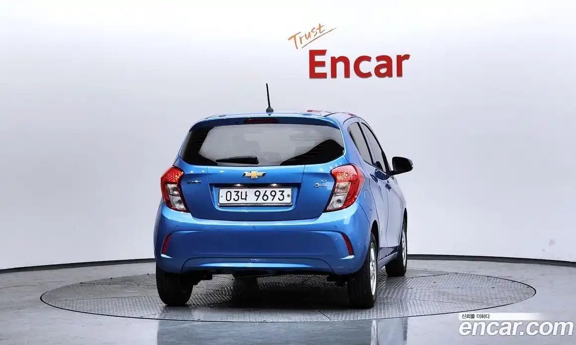 Chevrolet Spark 2017 1.0 Автомат в Москве № 819619, фото 4