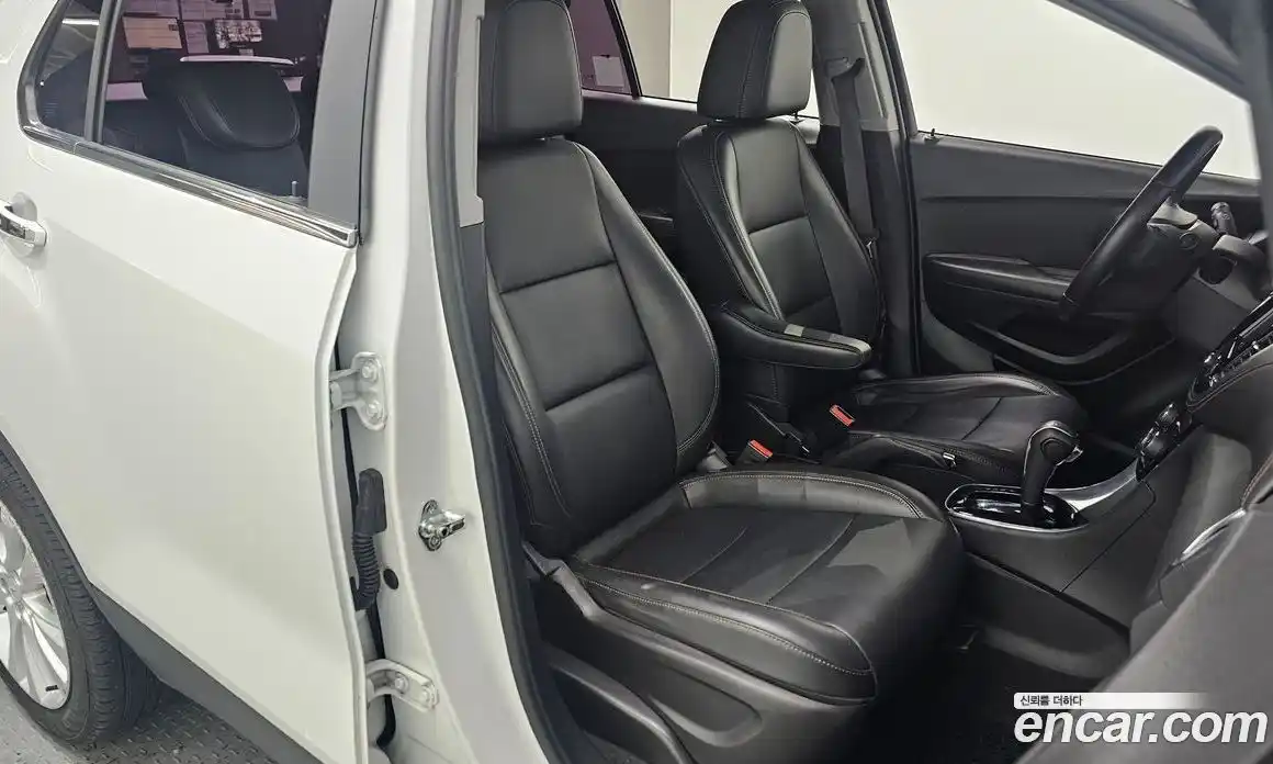 Chevrolet Trax 2017 1.6 Автомат в Москве № 819777, фото 11