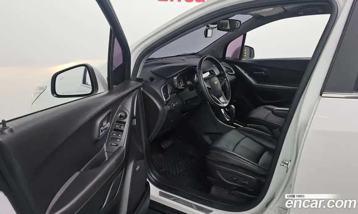 Chevrolet Trax 2017 1.6 Автомат в Москве № 819777, фото 10