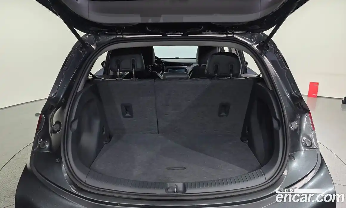 Chevrolet Bolt EV 2018 0.1 Автомат в Москве № 820079, фото 20