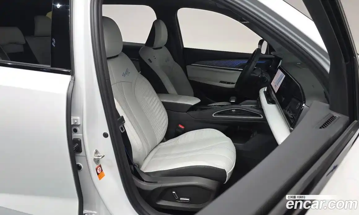 Renault Grand Koleos 2025 1.5 гидро в Москве № 820297, фото 9