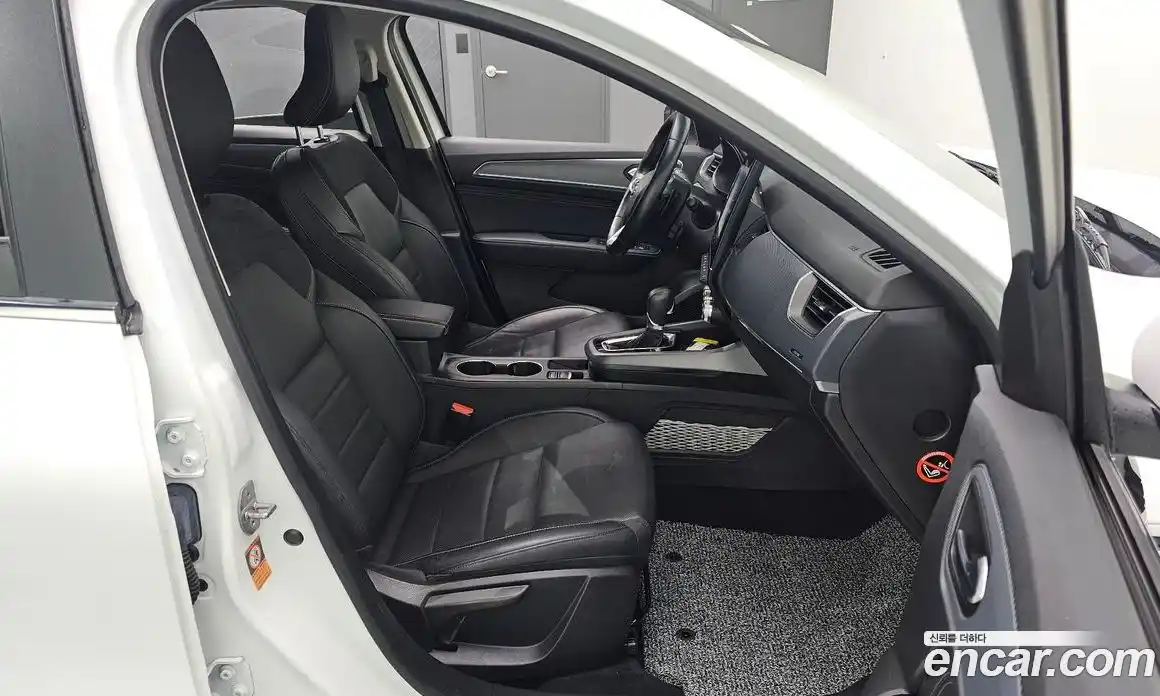 Renault XM3 2020 1.3 Автомат в Москве № 820600, фото 12