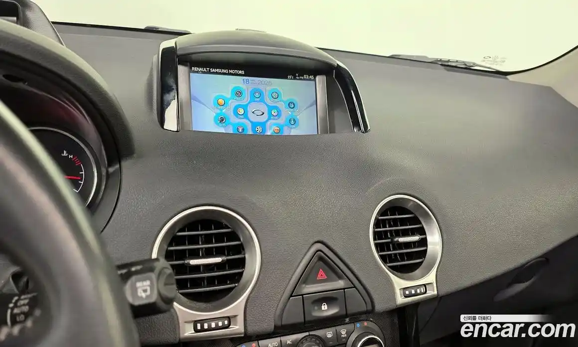 Renault QM5 2015 2.0 Автомат в Москве № 820710, фото 14