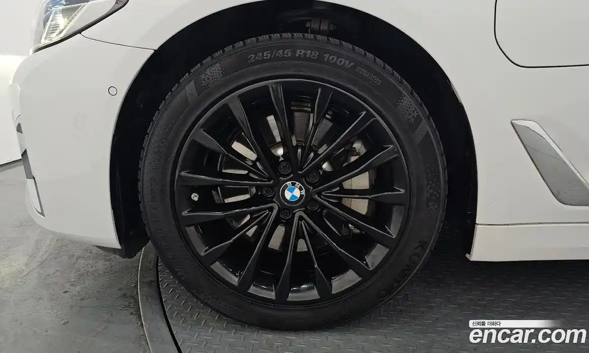 BMW 5-Series 2021 2.0 Автомат в Москве № 821270, фото 5