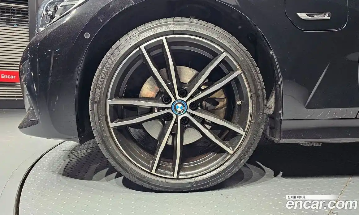 BMW 3-Series 2022 2.0 Автомат в Москве № 821318, фото 5