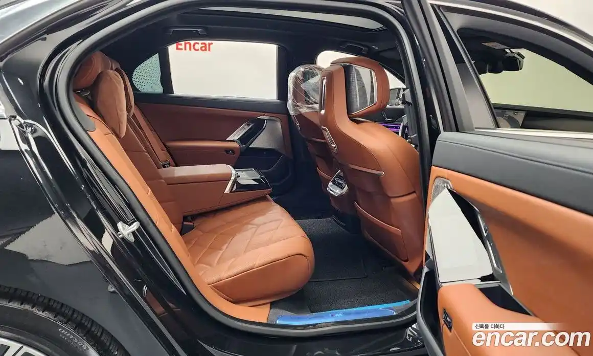 BMW 7-Series 2023 3.0 Автомат в Москве № 821524, фото 12