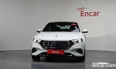 Mercedes-Benz E-Class 2025 2.0 Автомат в Москве № 821778, миниатюра 2