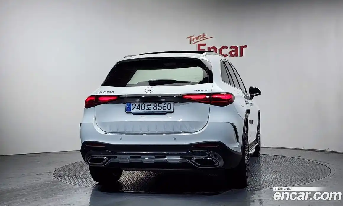 Mercedes-Benz GLC-Class 2023 2.0 Автомат в Москве № 821976, фото 3