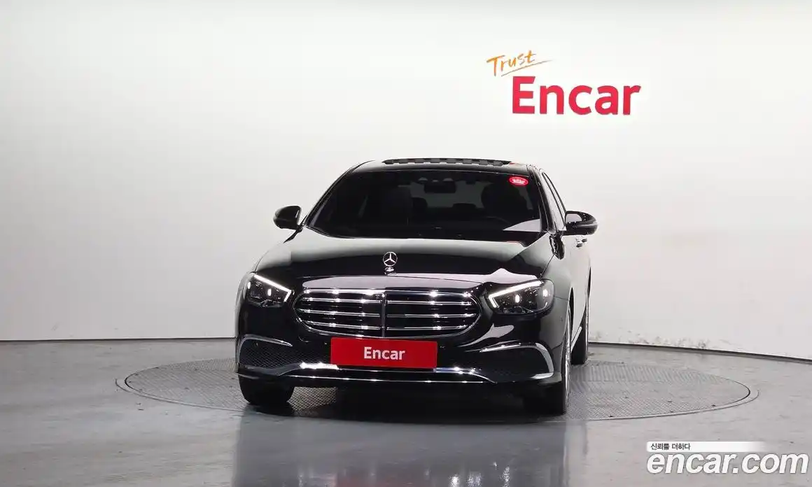 Mercedes-Benz E-Class 2022 2.0 Автомат в Москве № 822106, фото 3