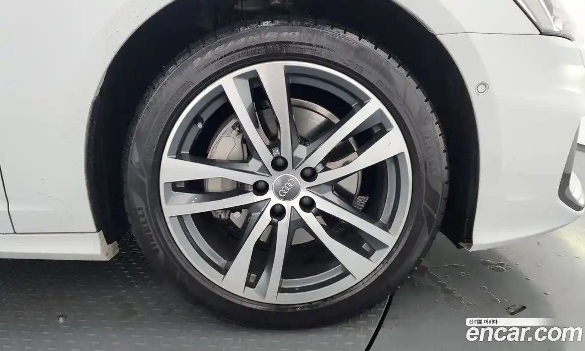 Audi A6 2020 2.0 Автомат в Москве № 823228, фото 5