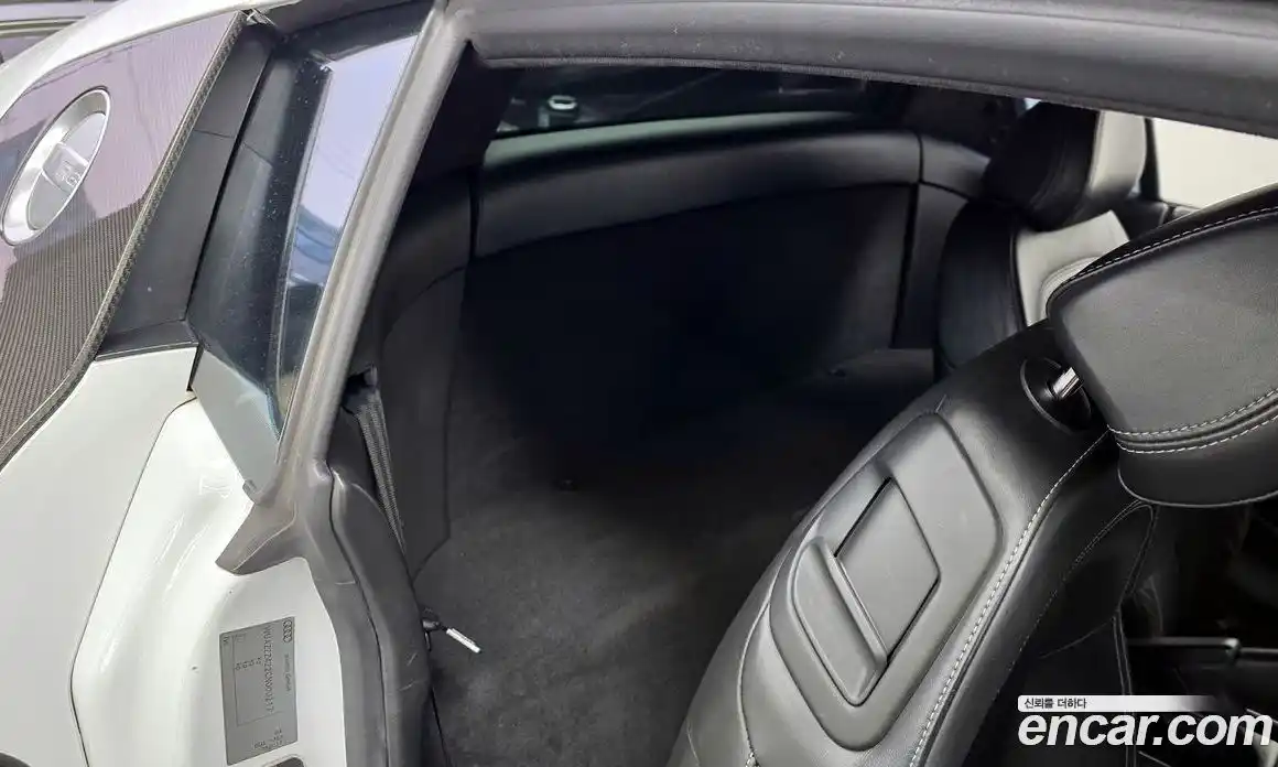 Audi R8 2012 5.2 Автомат в Москве № 823412, фото 12