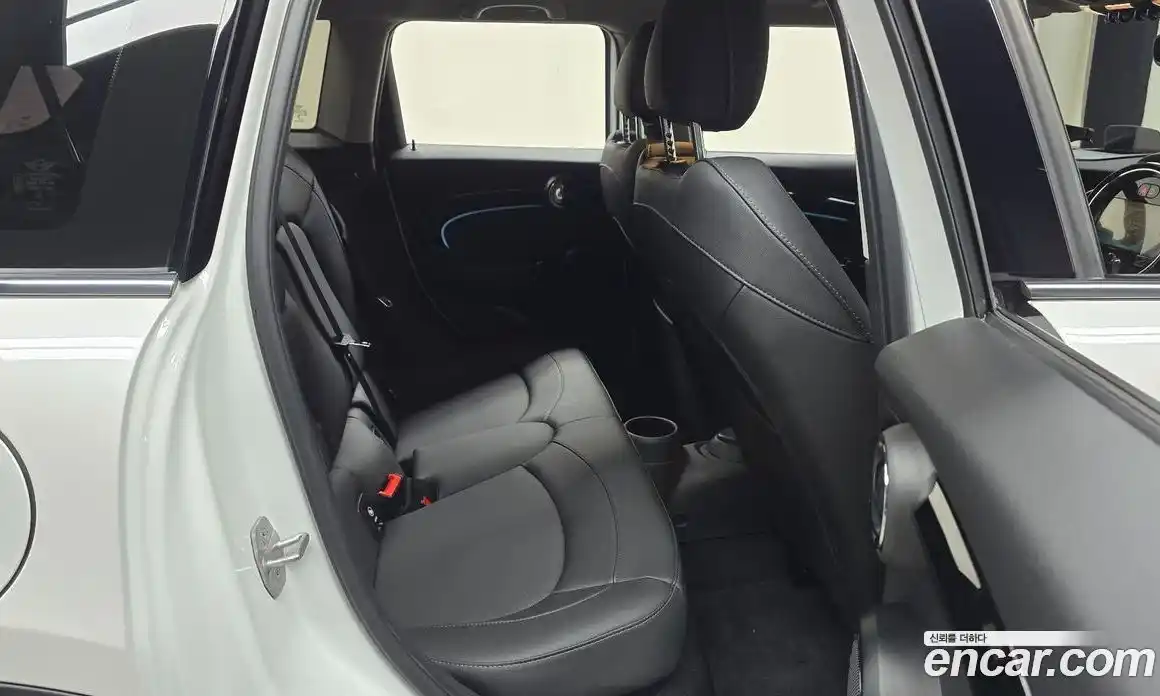 Mini Cooper 2023 1.5 Автомат в Москве № 825248, фото 12