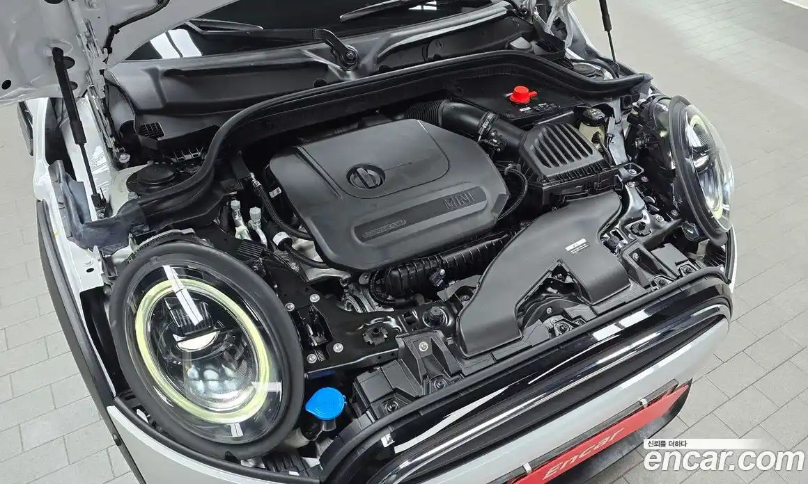 Mini Cooper 2023 1.5 Автомат в Москве № 825248, фото 6