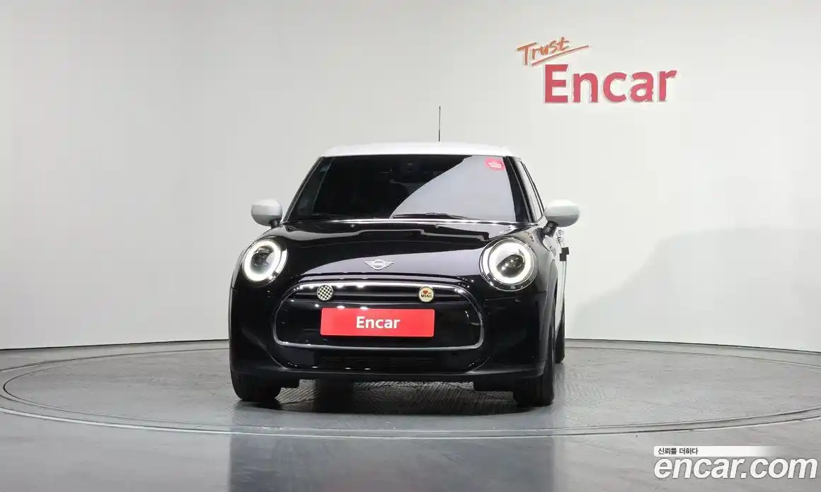 Mini Cooper 2023 1.5 Автомат в Москве № 825255, фото 3
