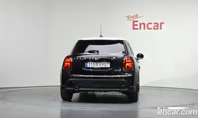 Mini Cooper 2023 1.5 Автомат в Москве № 825255, миниатюра 4