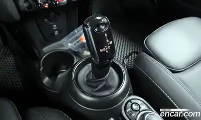 Mini Cooper 2023 1.5 Автомат в Москве № 825255, миниатюра 9