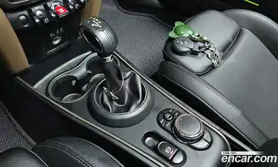 Mini Countryman 2018 2.0 Автомат в Москве № 825385, миниатюра 9