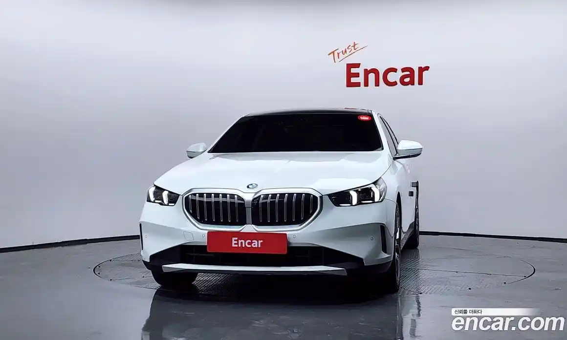 BMW 5-Series 2023 2.0 Автомат в Москве № 189516, фото 3