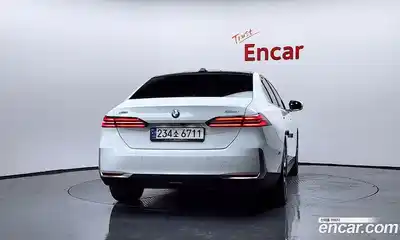 BMW 5-Series 2023 2.0 Автомат в Москве № 189516, миниатюра 4