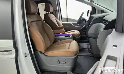 Hyundai Staria 2023 2.2 гидро в Москве № 7813, миниатюра 11