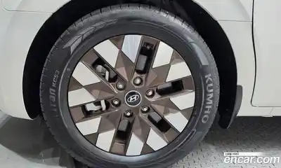 Hyundai Staria 2023 2.2 гидро в Москве № 7813, миниатюра 5