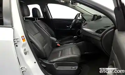 Renault SM3 2019 1.6 Автомат в Москве № 796686, миниатюра 11