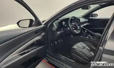 Hyundai Avante 2024 2.0 Механическая в Москве № 796811, миниатюра 10