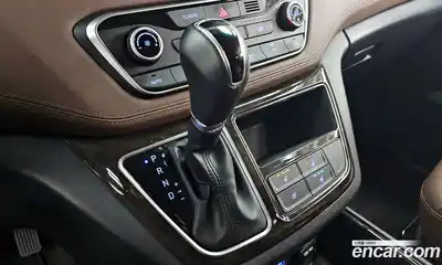 Hyundai Starex 2019 2.5 Автомат в Москве № 796938, миниатюра 9