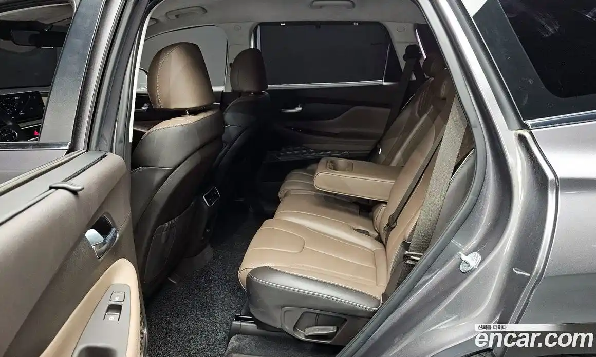 Hyundai Santa Fe 2021 2.5 Автомат в Москве № 797145, фото 12