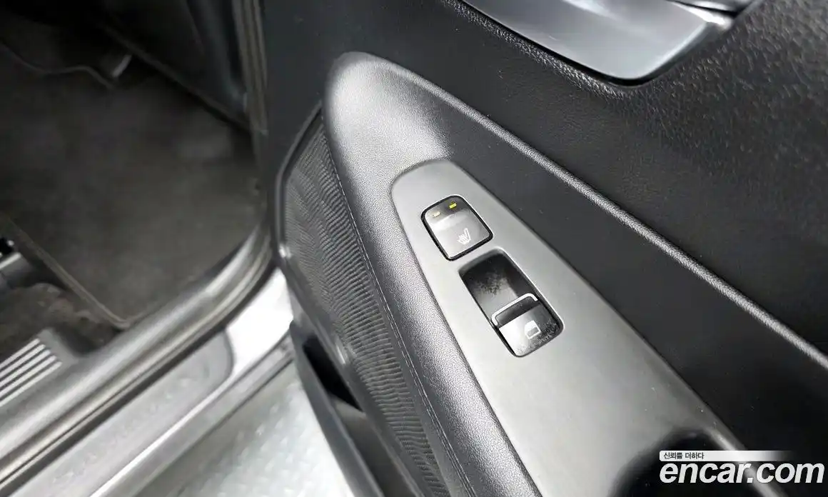 Hyundai Santa Fe 2018 2.0 Автомат в Москве № 797223, фото 19