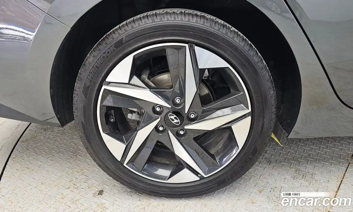 Hyundai Avante 2022 1.6 Автомат в Москве № 797245, фото 5