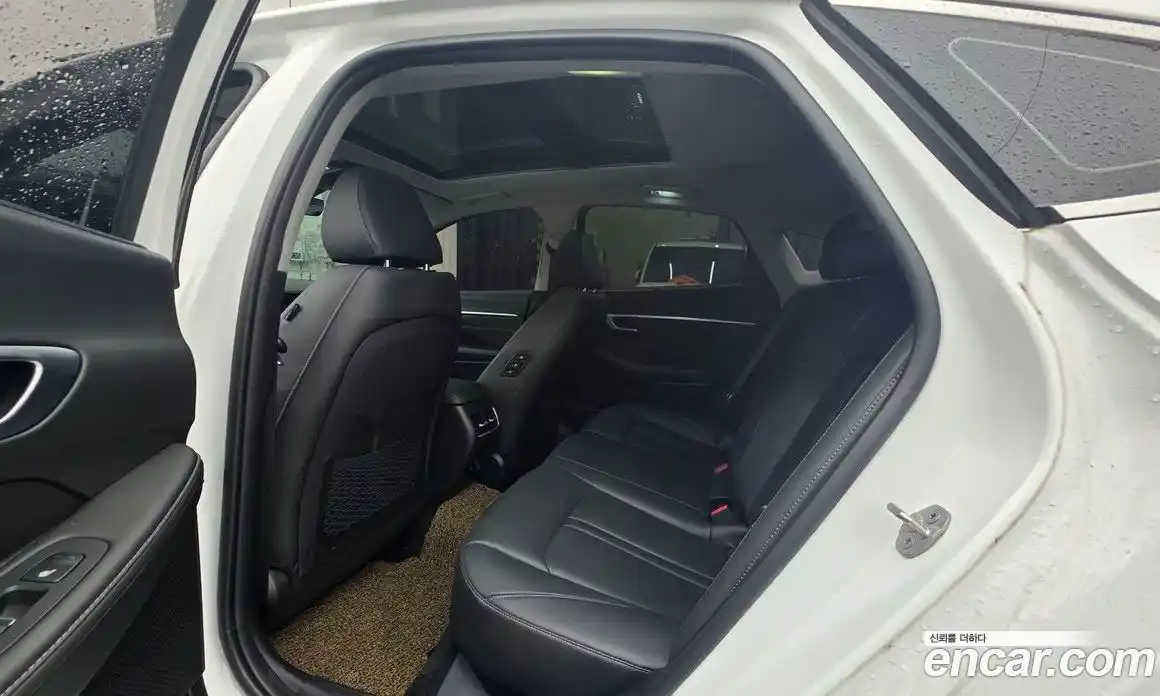 Hyundai Sonata 2023 2.0 Автомат в Москве № 797365, фото 7