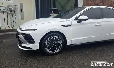 Hyundai Sonata 2023 2.0 Автомат в Москве № 797365, миниатюра 8