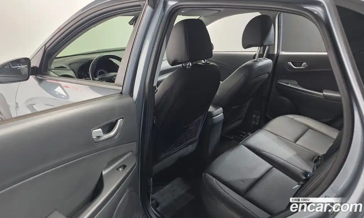 Hyundai Kona 2020 1.6 Автомат в Москве № 797458, фото 18