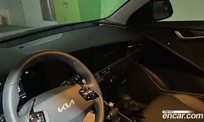 Kia Niro 2025 1.6 Автомат в Москве № 797467, миниатюра 9